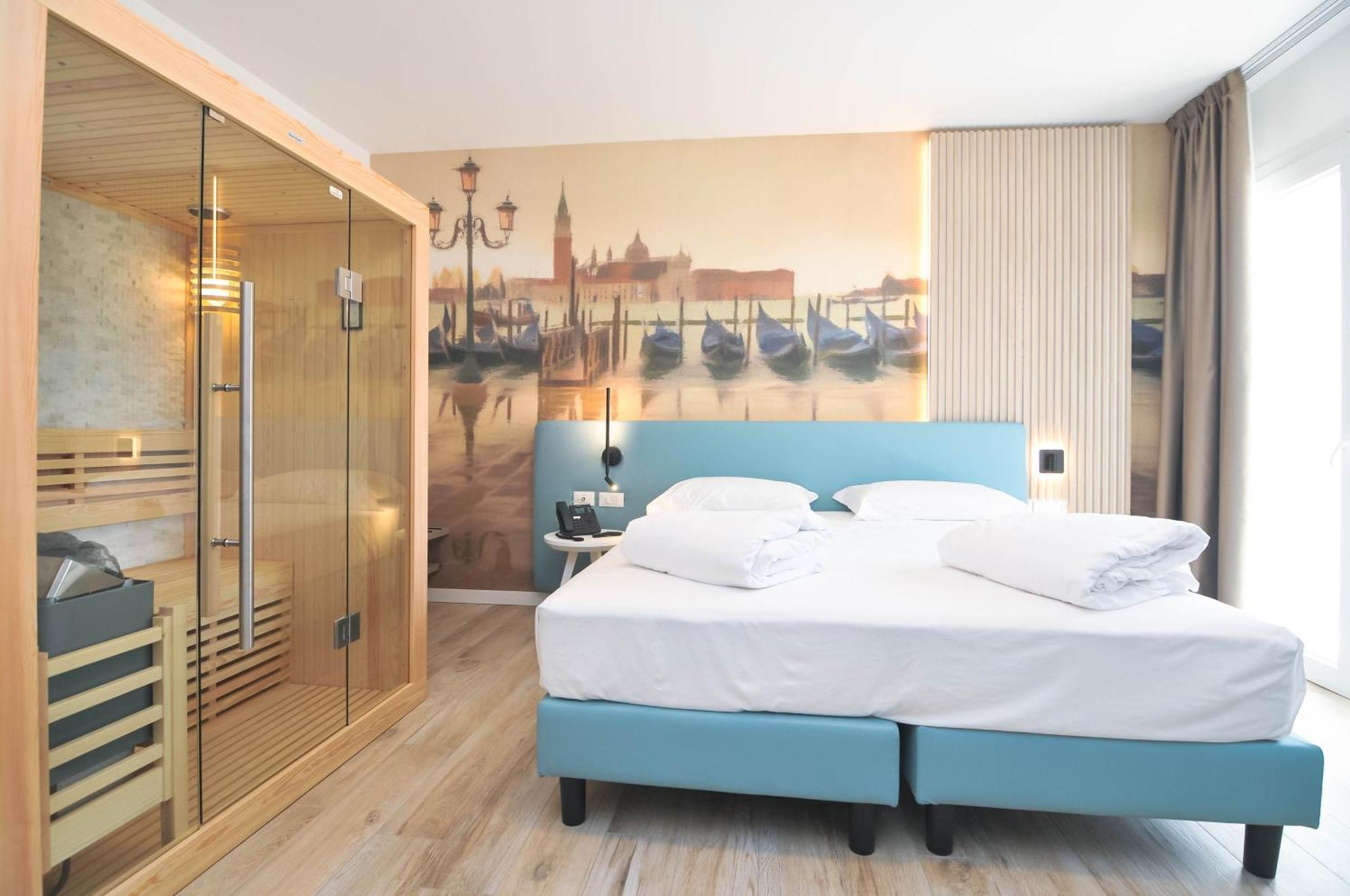 Marina Junior Suite 4 Stelle S Caorle Luaran gambar